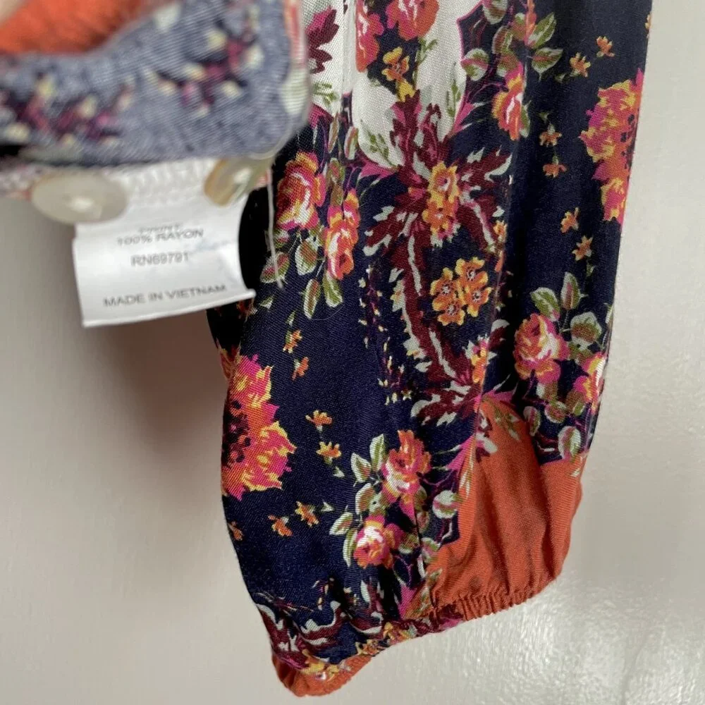 Anthropologie Fall Floral Print Top Size M Button V Neck Fig & Flower Blouse